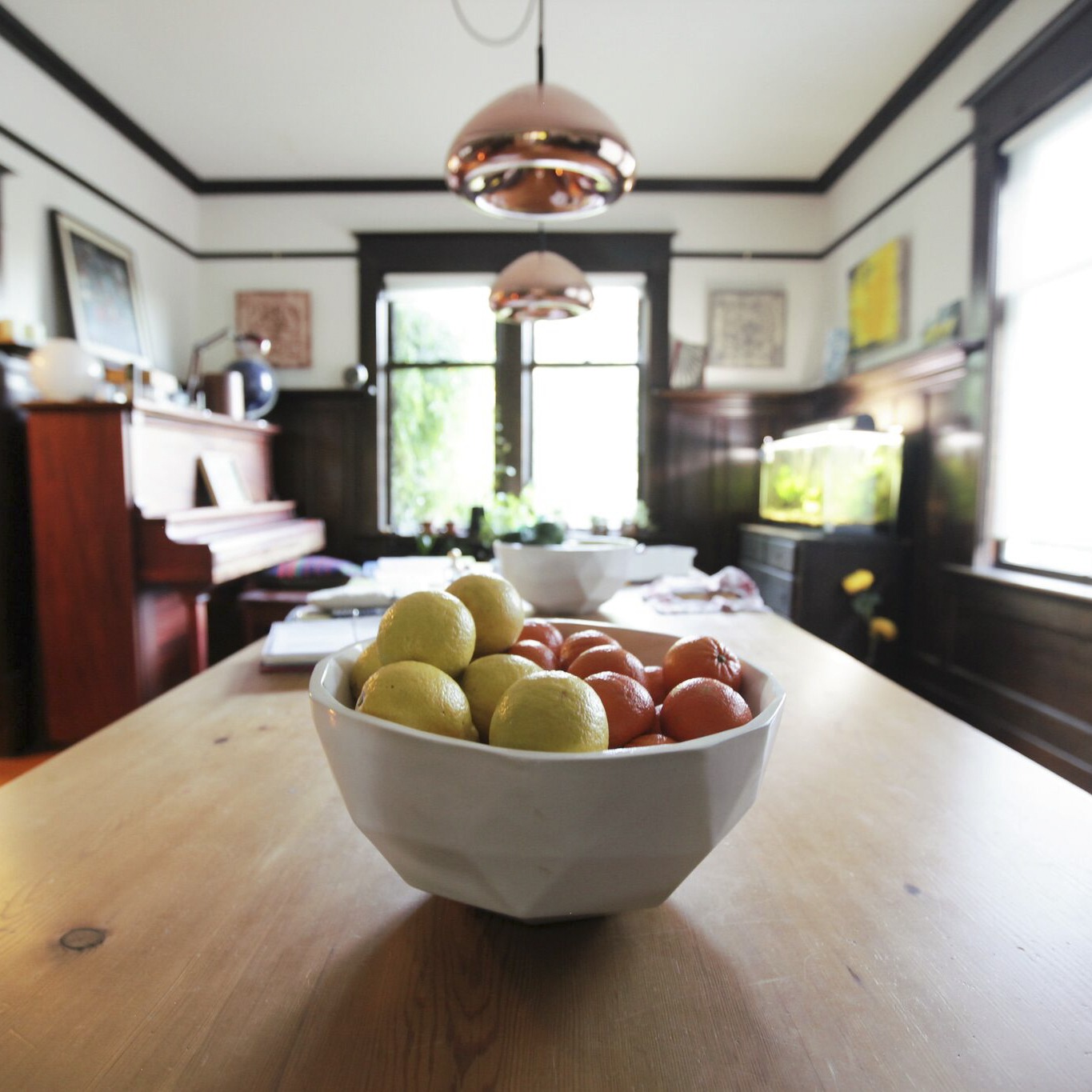 Tilting Bowl
